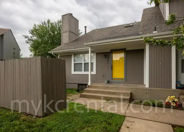 Property at 6441 Hallet St, Shawnee, KS, 66216, 3 beds, 2 baths, [object Object]