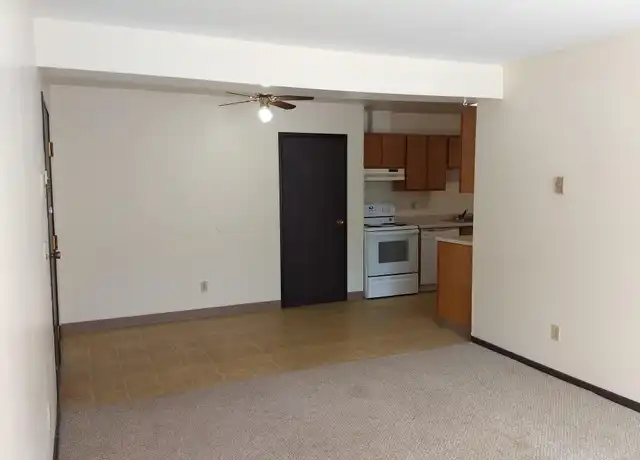 Property at 971 N Kelly St Unit 19, Cadott, WI, 54727, 3 beds, 1 bath, [object Object]