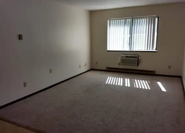 Property at 971 N Kelly St Unit 17, Cadott, WI, 54727, 3 beds, 1 bath, [object Object]