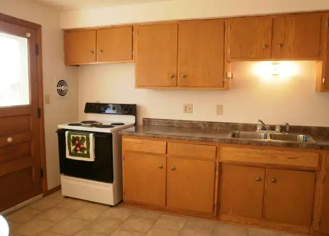Property at 719 E Cecil St Unit 851-3, Neenah, WI, 54956, 2 beds, 1 bath, [object Object]