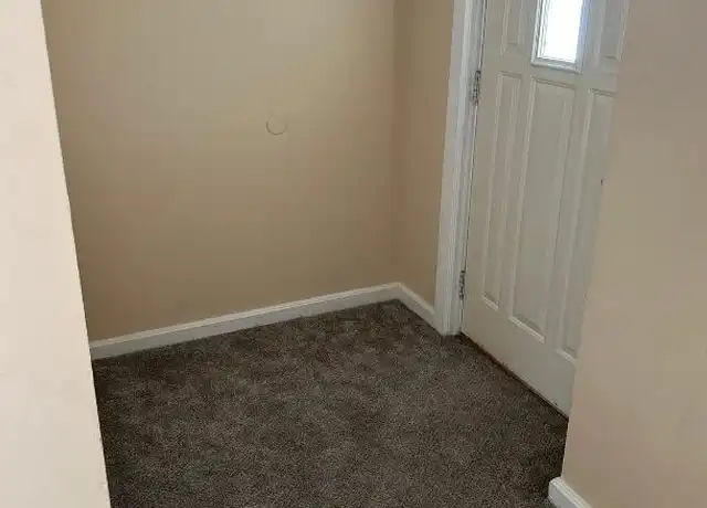 Property at 1109 S Carroll Ave, Freeport, IL, 61032, 3 beds, 1 bath, [object Object]