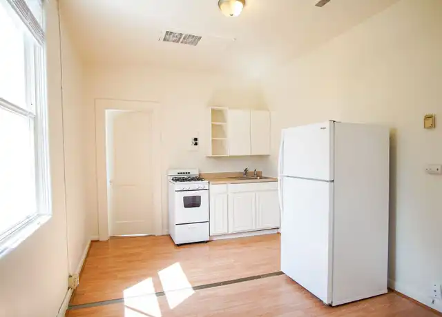 Property at 2044 N Kilpatrick St Unit 211, Portland, OR, 97217, 0 beds, 1 bath, [object Object]