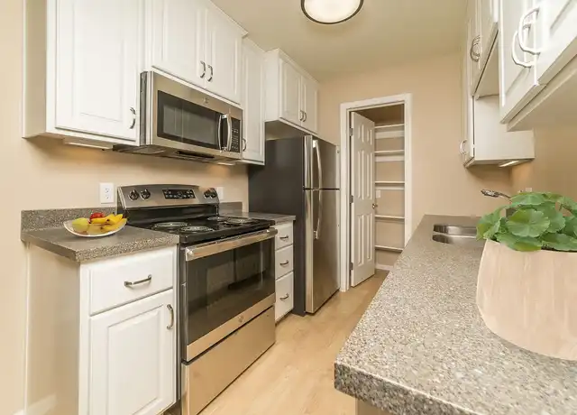 Property at Golden Creek Apartments - 3700 S Golden Creek Pl, Sioux Falls, SD, 57106, 1-2 bed, 1 bath, [object Object]