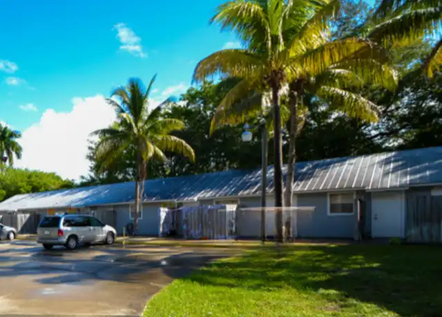 Property at 1210 6th Dr, Vero Beach, FL, 32960, 2 beds, 2 baths, [object Object]