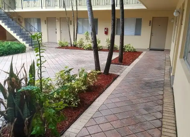 Property at 515 S Sequoia Dr Unit 203, West Palm Beach, FL, 33409, 1 bed, 1 bath, [object Object]