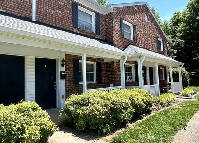 Property at 1215 Green Oaks Ln Unit C, Charlotte, NC, 28205, 2 beds, 1.5 baths, [object Object]