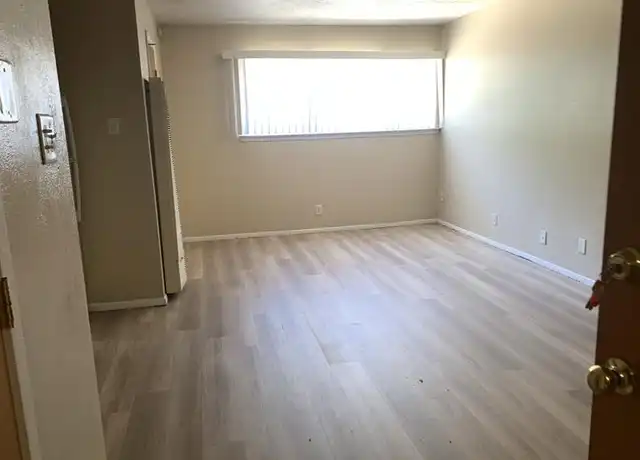 Property at 1520 Girard Blvd NE Unit I, Albuquerque, NM, 87106, 1 bed, 1 bath, [object Object]