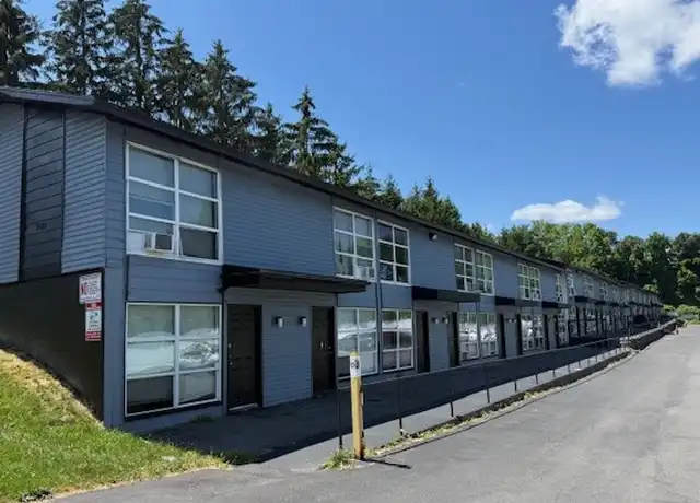 Property at 401 Smith Dr Unit STREETB4, Syracuse, NY, 13210, 0 beds, 1 bath, [object Object]