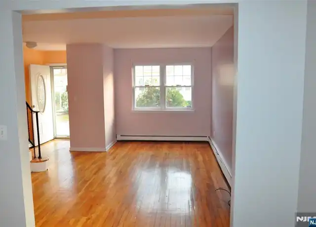 Property at 29 Lewis Pl Unit 4-4, Westwood, NJ, 07675, 2 beds, 1 bath, [object Object]