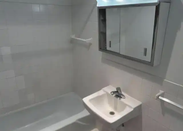 Property at 1500 10th Ave S, Minneapolis, MN, 55404, 1 bed, 1 bath, [object Object]