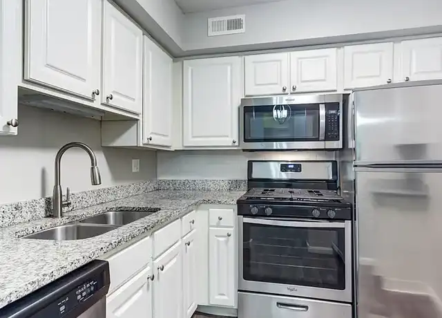 Property at Briarbrook Apartments - 1147 Briarbrook Dr, Wheaton, IL, 60189, 2 beds, 2 baths, [object Object]