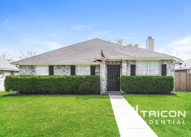 Property at 1114 Alicia Ln, Lancaster, TX, 75134, 4 beds, 2 baths, [object Object]