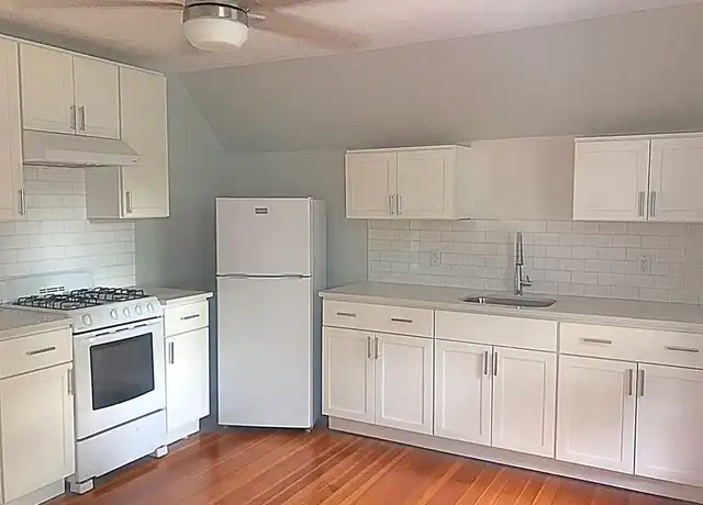 Property at 124 Grant Ave Unit 3, Medford, MA, 02155, 1 bed, 1 bath, [object Object]