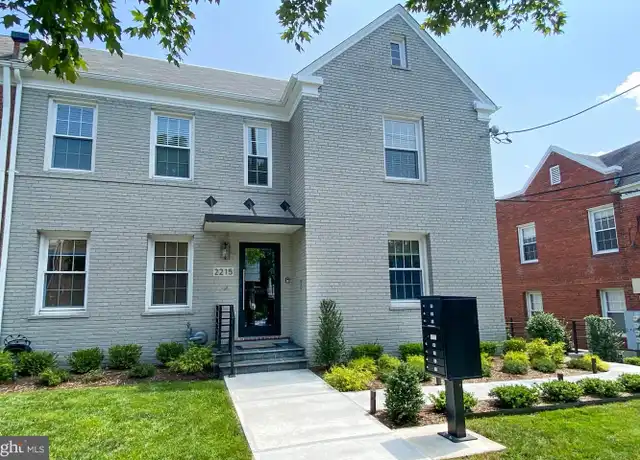 Property at 2215 40th St NW Unit 4, Washington, DC, 20007, 1 bed, 1 bath, [object Object]