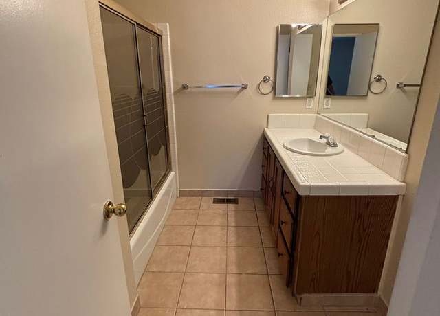 Photo of 1626 Brentwood Ln, Gilroy, CA 95020