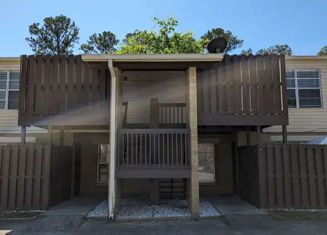 Property at 3924 SW 26th Dr, Gainesville, FL, 32608, 2 beds, 1.5 baths, [object Object]