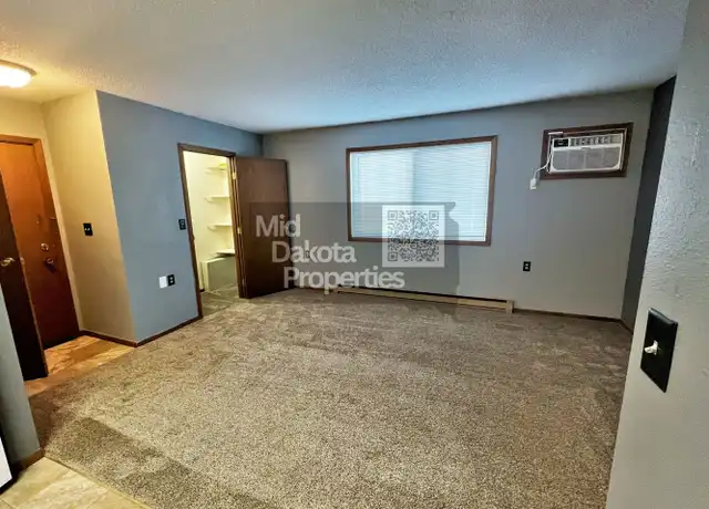 Property at 605 S Main St Unit 4, Mitchell, SD, 57301, 1 bed, 1 bath, [object Object]