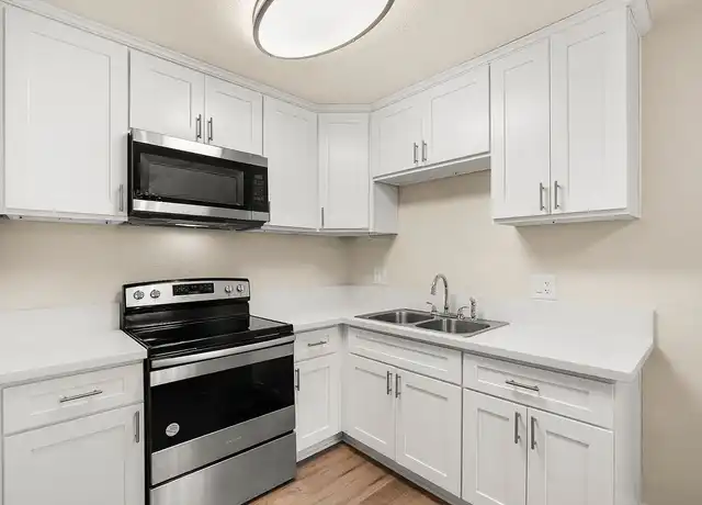 Property at Briarwood Apartments - Riverside, CA - 2005 W Linden St, Riverside, CA, 92507, 2 beds, 1 bath, [object Object]