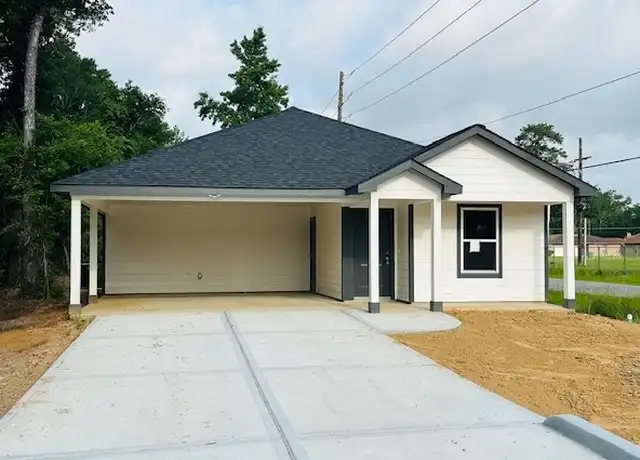 Property at 1000 Maple Ave, Cleveland, TX, 77327, 3 beds, 2 baths, [object Object]