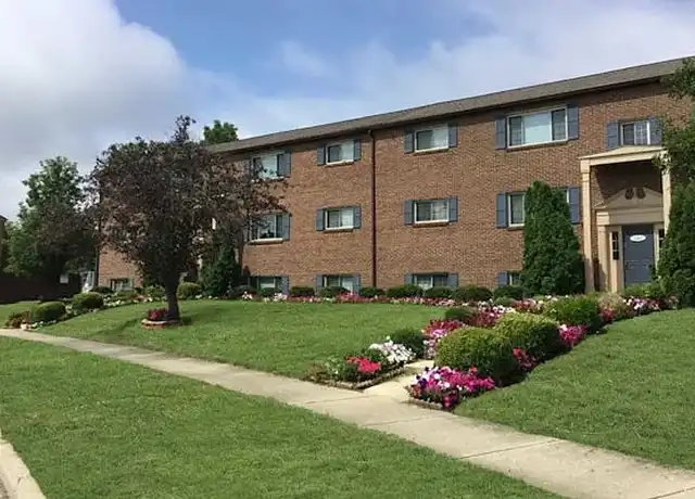 Property at Brookfield North Apartments - 207 James Bohanan Dr, Vandalia, OH, 45377, 2 beds, 1 bath, [object Object]
