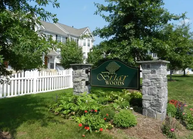 Property at 1302 Briar Woods Ln #1302, Danbury, CT, 06810, 2 beds, 1.5 baths, [object Object]