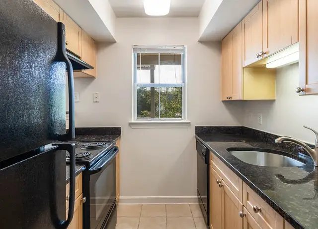Photo of 175 Centre St, Quincy, MA 02169