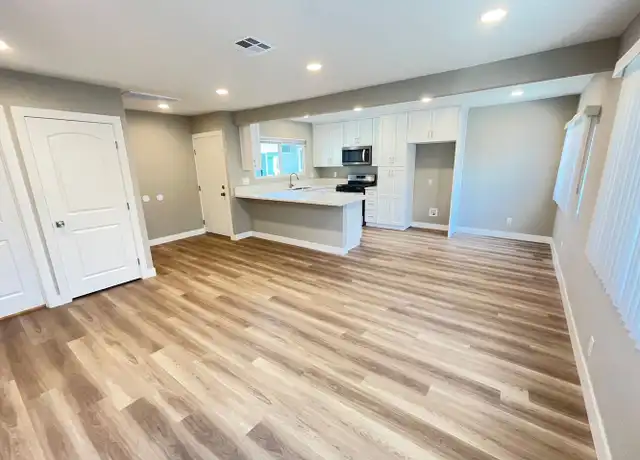 Property at 919 E Acacia Ave Unit S, Glendale, CA, 91205, 2 beds, 2 baths, [object Object]