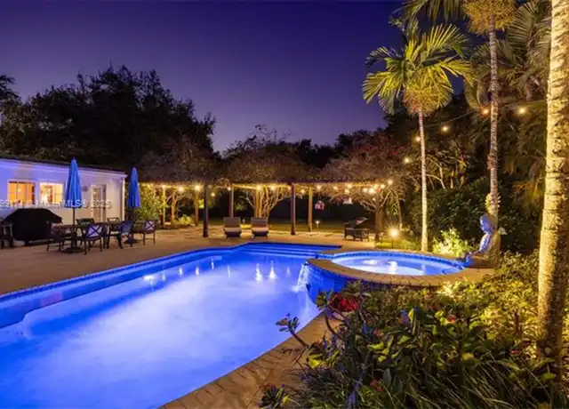 Property at 7290 SW 77th Ter, Miami, FL, 33143, 3 beds, 4 baths, [object Object]