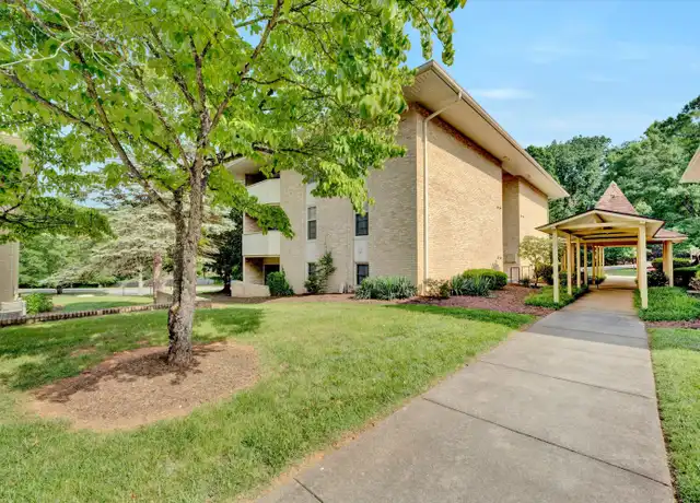 Property at 5260 Cross Bow Cir Unit 9E, Roanoke, VA, 24018, 2 beds, 2 baths, [object Object]