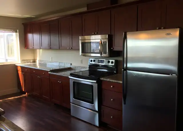 Property at 900 Nob Hill Ave N Unit 404, Seattle, WA, 98109, 3 beds, 3 baths, [object Object]