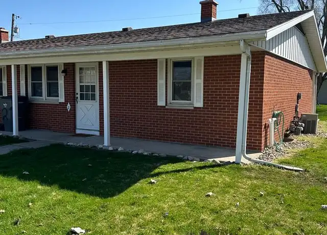 Property at 1 Aloha Dr Unit 2, Millersburg, IN, 46543, 2 beds, 1 bath, [object Object]