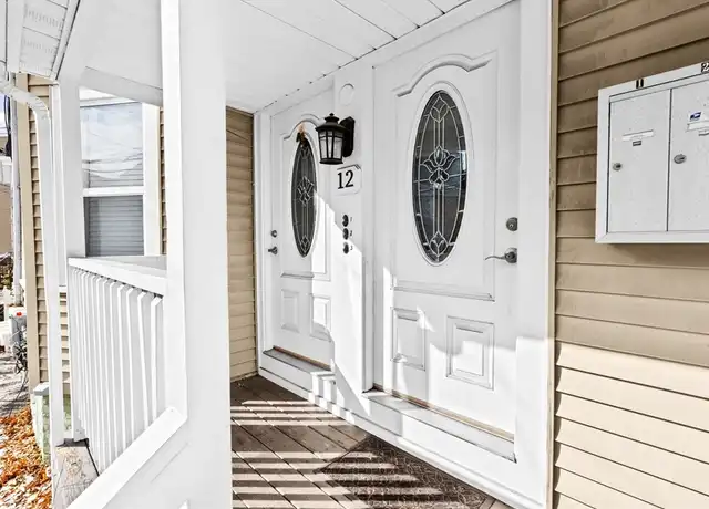 Property at 12 Pearl St Unit 2, Somerville, MA, 02145, 2 beds, 1 bath, [object Object]