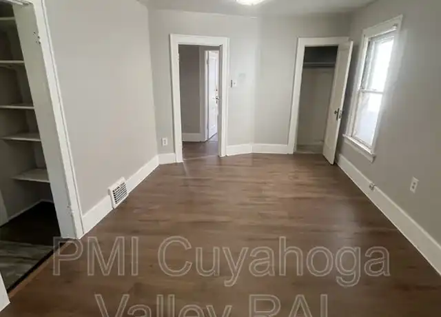 Property at 523 Gage St, Akron, OH, 44311, 3 beds, 1 bath, [object Object]