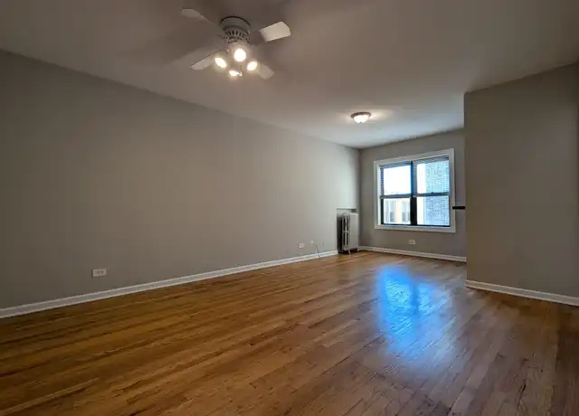 Property at 1901 W Wilson Ave Unit 4550-1S, Chicago, IL, 60640, 2 beds, 1 bath, [object Object]