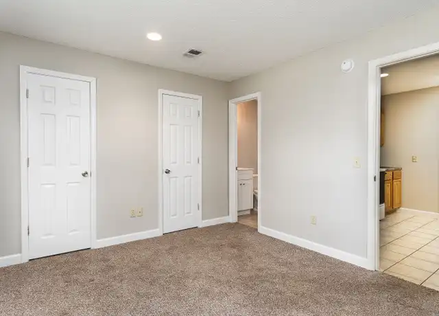 Property at 108 Banks Rd Unit 1, Johnson City, TN, 37601, 1 bed, 1 bath, [object Object]