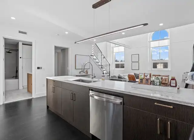 Property at The Roe at Manayunk Apartments and Townhomes - 172 Conarroe St, Philadelphia, PA, 19127, 1-3 bed, 1-3 bath, [object Object]