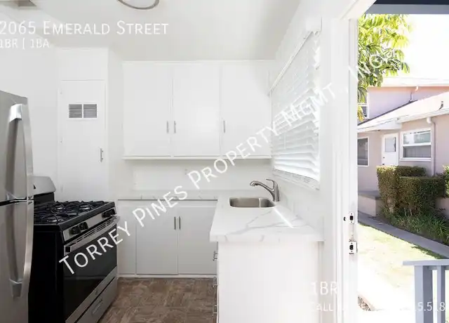 Property at 2065 Emerald St, San Diego, CA, 92109, 1 bed, 1 bath, [object Object]