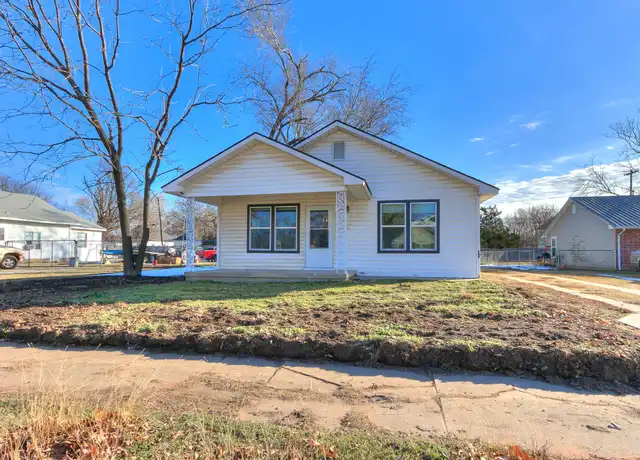 Property at 615 N Kickapoo Ave, Shawnee, OK, 74801, 3 beds, 1 bath, [object Object]