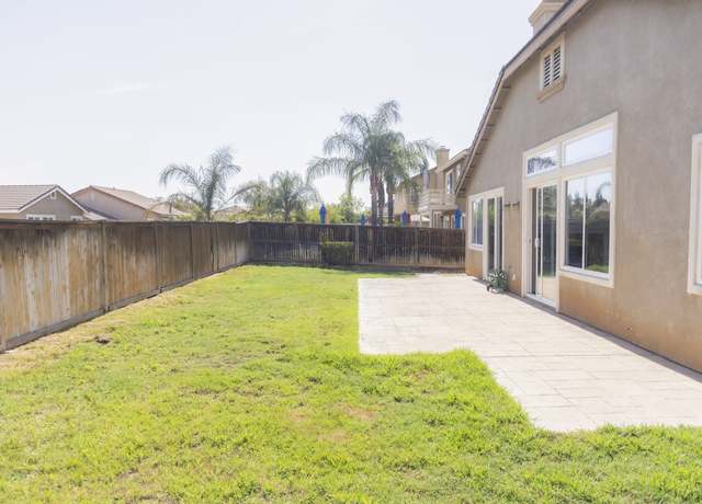 Photo of 1675 Sera Moon Dr, Beaumont, CA 92223
