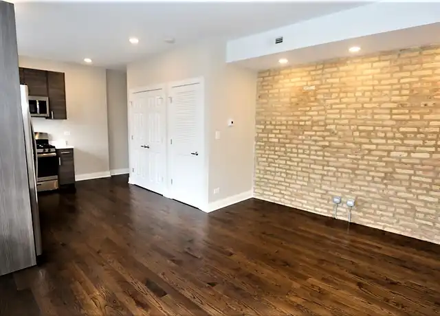 Property at 2228 N Sawyer Ave Unit 2228-2W, Chicago, IL, 60647, 2 beds, 1 bath, [object Object]