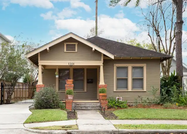 Property at 1301 Bomar St, Houston, TX, 77006, 2 beds, 2 baths, [object Object]