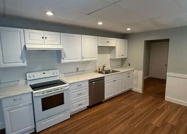 Property at 31 Chestnut St Unit A, Franklin, NH, 03235, 3 beds, 2 baths, [object Object]