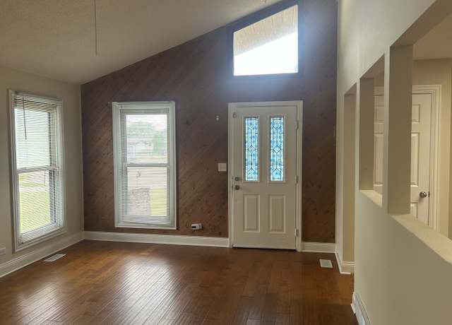 Photo of 718 Michigan Ave #718, South Elgin, IL 60177