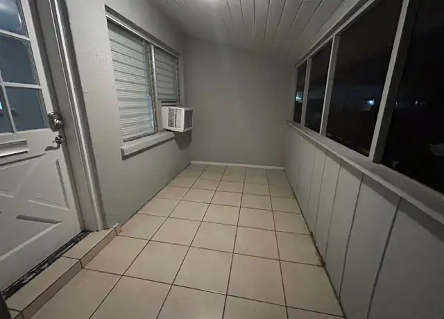 Property at 519 6th Ave W Unit 4, Palmetto, FL, 34221, 1 bed, 1 bath, [object Object]