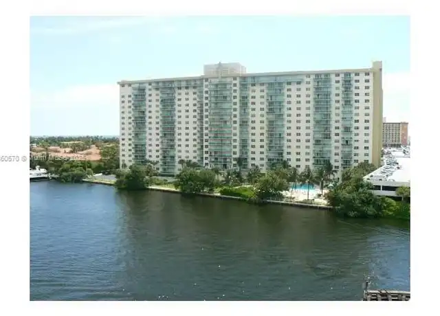 Property at 19390 Collins Ave #724, Sunny Isles Beach, FL, 33160, 1 bed, 1.5 baths, [object Object]