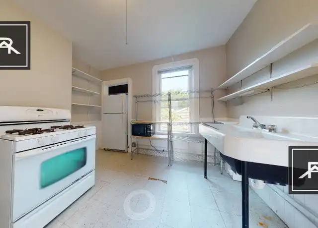 Property at 566 Green St Unit 3, Cambridge, MA, 02139, 2 beds, 1 bath, [object Object]