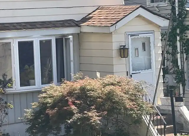 Property at 14 Palisade Ter, Edgewater, NJ, 07020, 1 bed, 1 bath, [object Object]