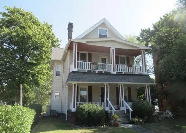 Property at 2873 W 14th St Unit 3, Cleveland, OH, 44113, 2 beds, 1 bath, [object Object]