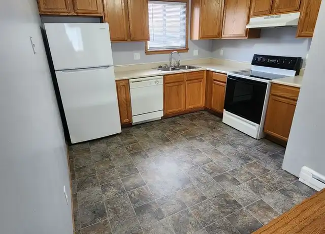 Property at 3190 8th St, Marion, IA, 52302, 2 beds, 1 bath, [object Object]
