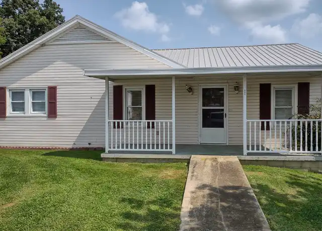 Property at 860 Terrace Dr, Canton, NC, 28716, 3 beds, 2 baths, [object Object]
